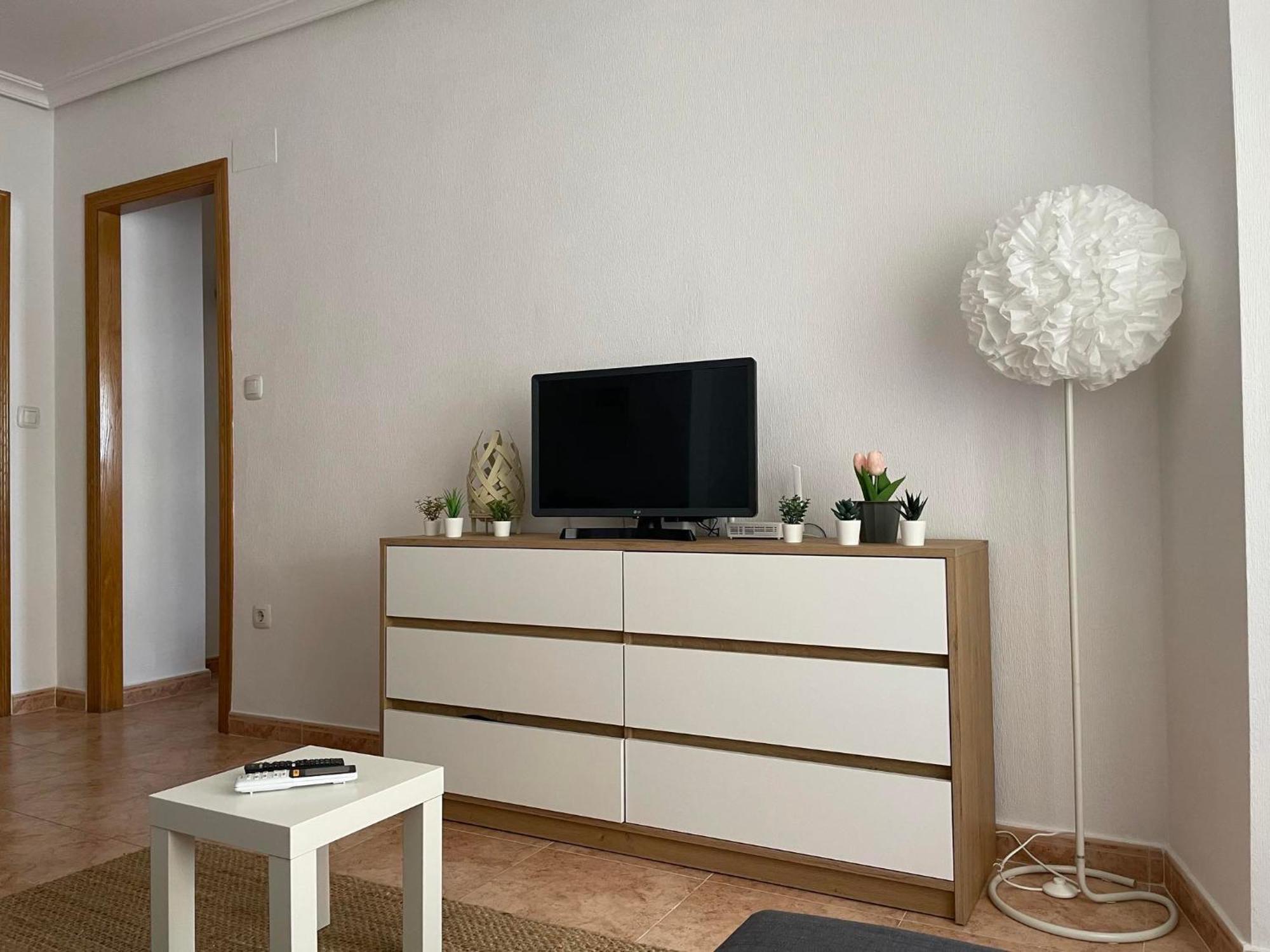 Charming Apartment 500M To Cura Beach Torrevieja Bagian luar foto